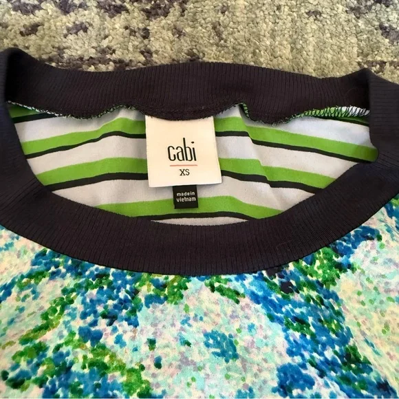 CAbi Printed Complete Floral Front and Striped Back Sleeveless Top Size XS - Picture 4 of 6